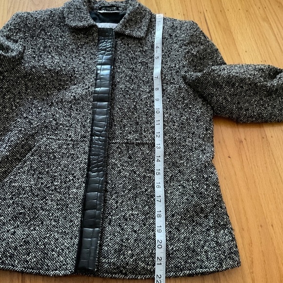 MaxMara Tweed Leather Trim Wool Jacket Size 4 - Picture 13 of 16